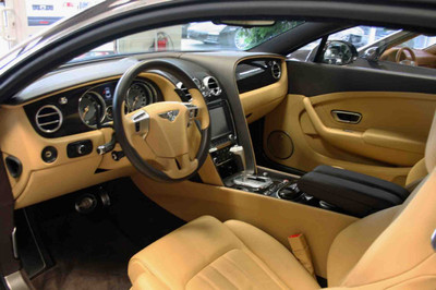 Left hand drive car BENTLEY CONTINENTAL GT (01/11/2011) - 